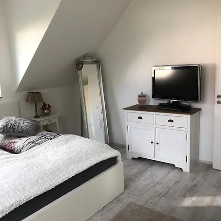 Homeflair Apartment *